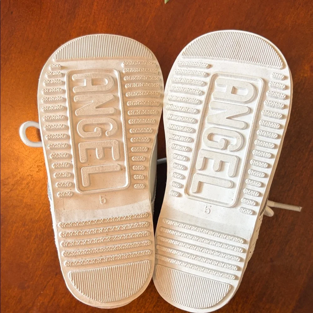 Angel White Kids Lace-Up Oxford Shoes - Picture 2 of 6